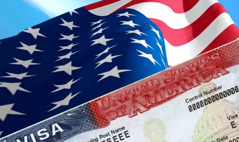 Estados Unidos prepara la mayor revocación masiva de visas de su historia, afectando a solicitantes de asilo